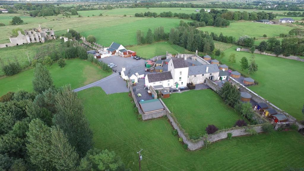 Galway Glamping Hotel Tuam Buitenkant foto