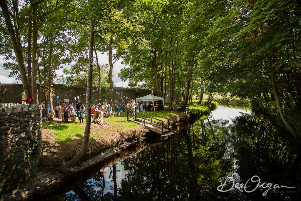 Galway Glamping Hotel Tuam Buitenkant foto