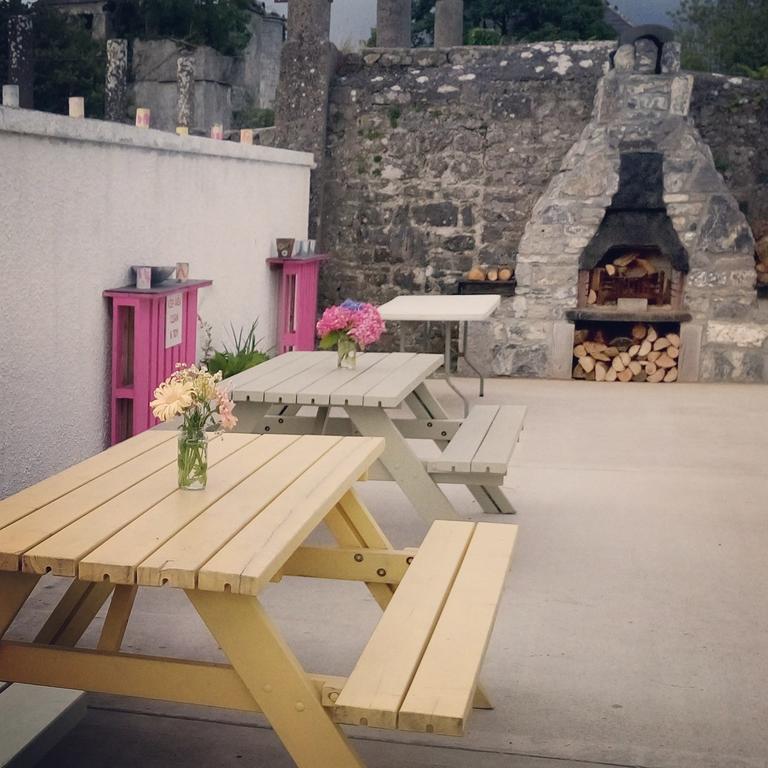 Galway Glamping Hotel Tuam Buitenkant foto