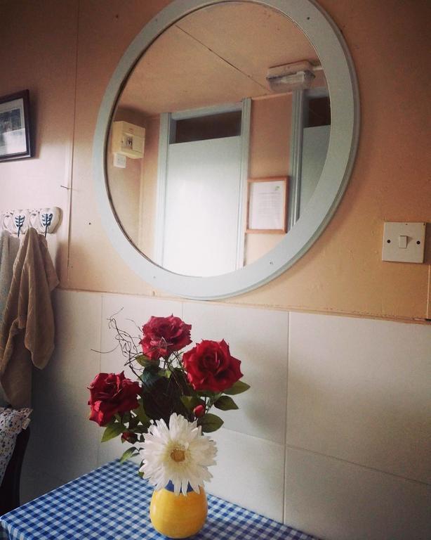 Galway Glamping Hotel Tuam Buitenkant foto