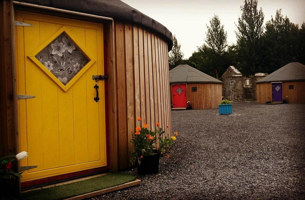 Galway Glamping Hotel Tuam Buitenkant foto